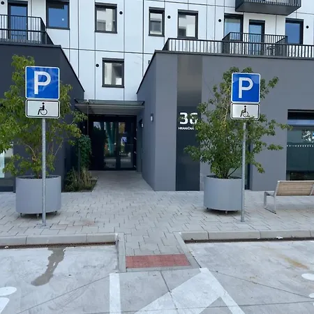 Make Yourself At Apartment *